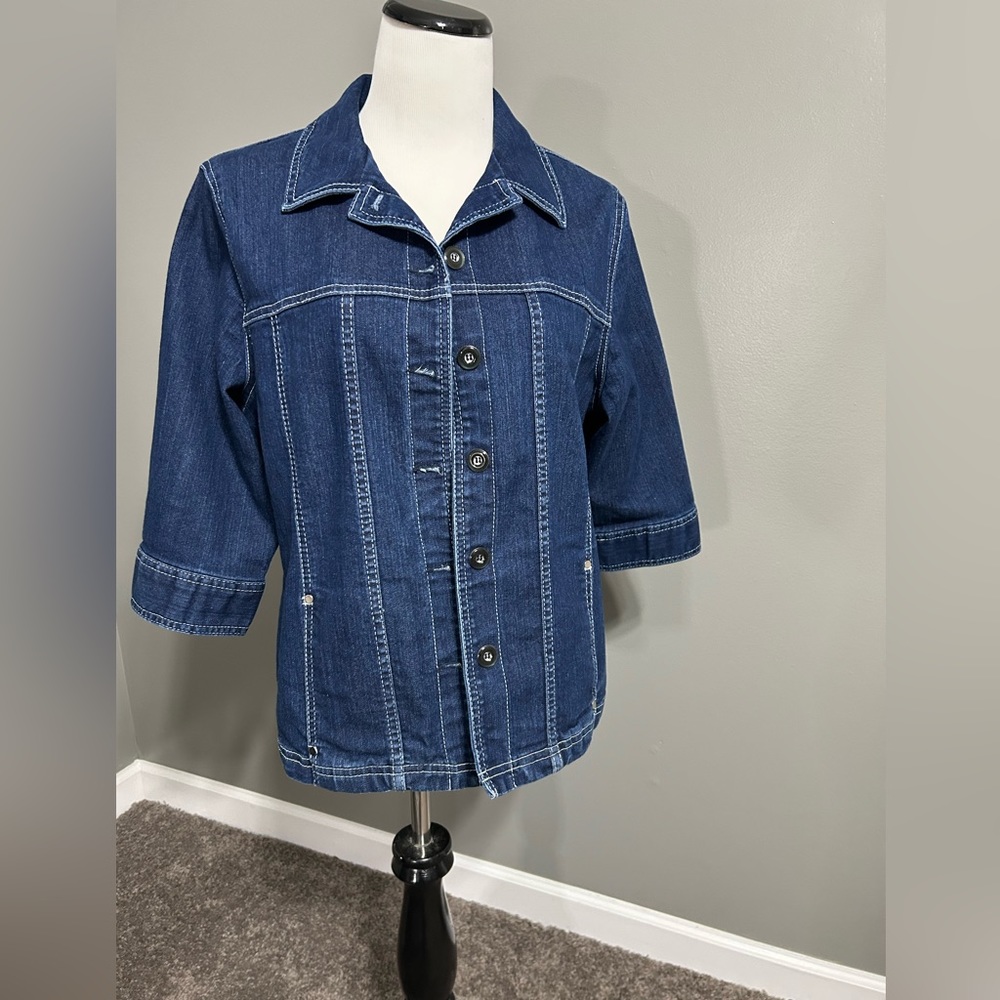 Allison Daley women’s jean jacket size 14P 3/4 sleeve front pockets.
